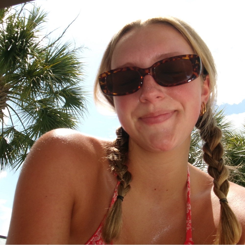 Meet your Posher, Isabelle